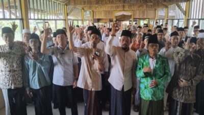 Kyai Mendukung Syamsul-Ammy di Pilkada Cilacap karena Dinilai Mampu Berkomitmen Soal Pendidikan Agama