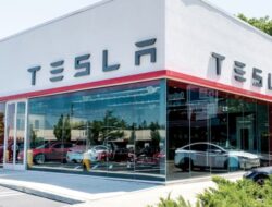 Diler Tesla Sediakan Ruang Khusus bagi Karyawan: Solusi Efektif?