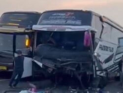 Wujud Bus Rombongan Bonek vs Mobil Lawan Arah di Tol: Mengerikan!