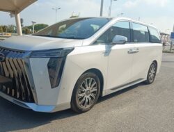 MPV Calon Pesaing Alphard: Jarak Tempuh Lebih dari 1.000 KM Tanpa Isi Bahan Bakar