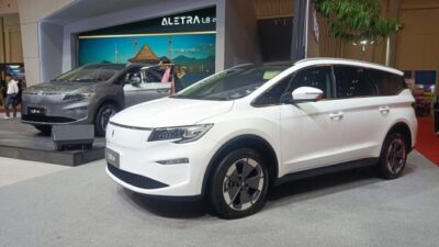 Bos Aletra Ungkap Kendala Pengiriman Mobil Listrik L8
