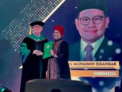Cak Imin Dapat Gelar Doktor HC dari Bodhisastra University Florida