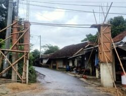 Audit Pembangunan Gapura Desa Bungurmekar: Tuntutan Aktivis LSM