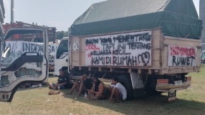 Aksi Damai Sopir Truk di Blora Menolak Kebijakan ODOL