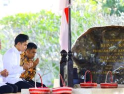 Gubernur Khofifah dan Wapres Gibran Ziarah ke Makam Bung Karno