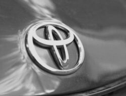 Daftar Merek Mobil Toyota di Tahun 2025