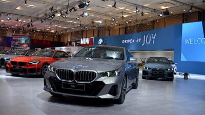 Alasan BMW Menghentikan Teknologi Lampu Depan Laser