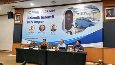 Insentif Impor Mobil Listrik diakhiri 2025, Dorong Produksi Lokal!