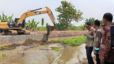 Antisipasi Banjir: Bupati Sidoarjo Tinjau Normalisasi Sungai Kanal Porong