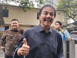 Roy Suryo Cs Minta Audiensi Bahas Ijazah Jokowi & Gibran: Analisis SEO