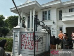 Polisi Terus Buru Provokator dalam Penjarahan Rumah Uya Kuya